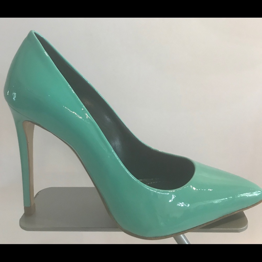 Francesco Sacco patent mint green pumps